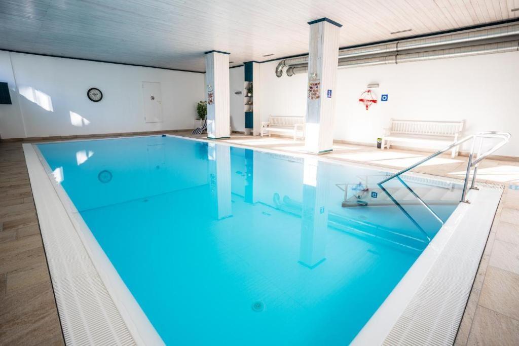 Alpenstadel Mit Hallenbad Und Sauna By Monicare Seefeld in Tirol Exterior photo